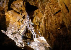 cueva-de-las-guixas-en