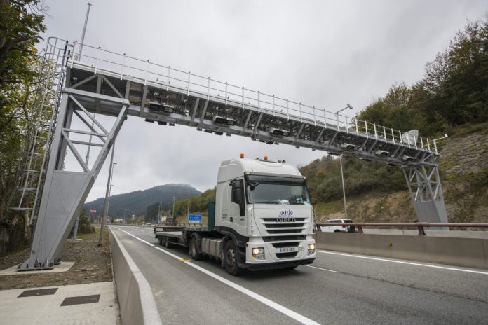 camion-peaje-1024x683-1