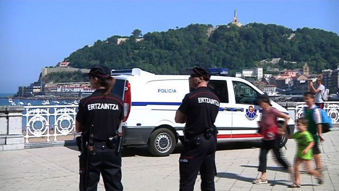 cronica_ertzaintza_playas-696x392-1