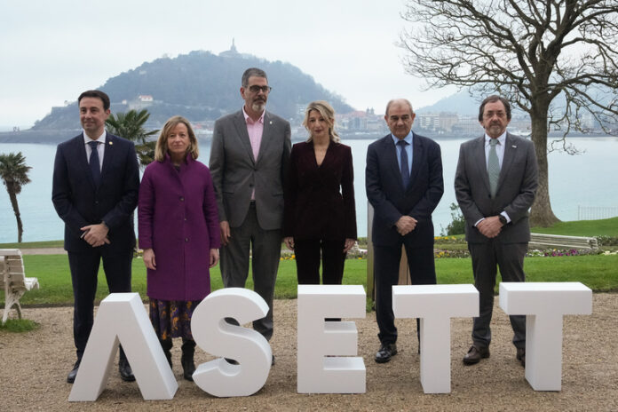 Yolanda Díaz inaugura el hub de vanguardia de la Economía Social, ASSET, en San Sebastián