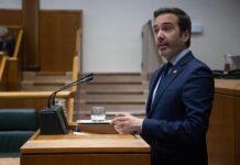 Hurtado sailburua: “Turismoa gobernatzea da beste alde batera ez begiratzea eta gure turismo arautu eta jasangarriaren eredua sendotzeko lan egiten jarraitzea”.