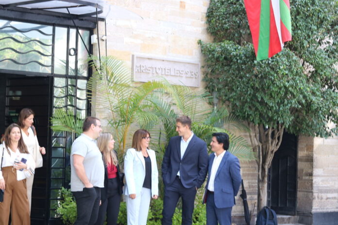 n770_2025_MEXICO_DF_BASQUE_WINE_A__25_