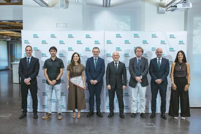 n770_f70c8f92-2b5f-473a-8f63-2b97bc067f32