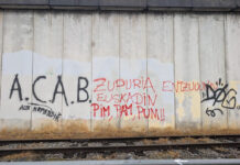 Aparecen nuevas pintadas amenazantes contra Bingen Zupiria, en Zestoa