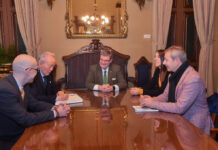 El Alcalde de Bilbao recibe a la delegación de Jirisán organizadora del concierto por la Paz Mundial