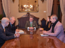 El Alcalde de Bilbao recibe a la delegación de Jirisán organizadora del concierto por la Paz Mundial