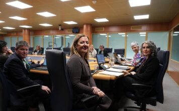 Ibone Bengoetxea Lehen Lehendakariordeak Euskararen erabilera sustatzeko Gobernuaren ibilbide-orria aurkeztu du Eusko Legebiltzarrean