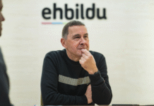 Otegi reivindica un nuevo modelo policial: «En las series nórdicas, incluso de Gran Bretaña, no se ve que la policía está todo el día sacando la pistola»