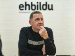 Otegi reivindica un nuevo modelo policial: «En las series nórdicas, incluso de Gran Bretaña, no se ve que la policía está todo el día sacando la pistola»