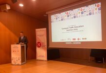 Trafikoari buruzko Nazioarteko Lehen Biltzarrak eskoletako bide-segurtasuna hobetzeko hezkuntza-programak aztertu ditu