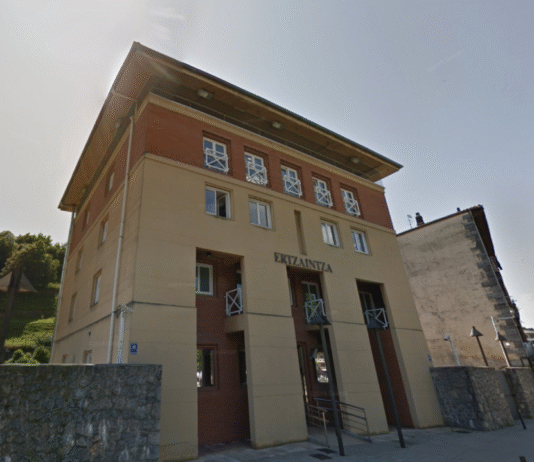 Detenido un magrebí por cometer un robo con un objeto punzante en Tolosa