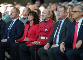 Segurtasun Sailak omenaldia egin die 2024an erretiroa hartu zuten ertzainei