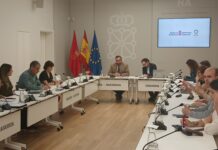 Nafarroako Gobernua aurrera egiten ari da irisgarritasun unibertsalean, eraikinetan, garraioetan, hiri eta natura espazioetan eta teknologia berrietan