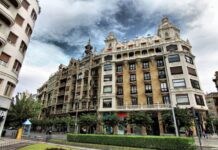 La compraventa de viviendas en Donostia se desploma un 30 % en el primer trimestre
