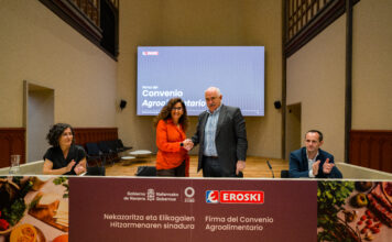 Nafarroako Gobernuak eta Eroskik hitzarmena sinatu dute erosketetan eta kontsumoan tokiko elikagaiak sustatzeko