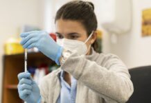 Salud volverá a vacunar a cinco personas en Lasarte-Oria debido a un error en la conservación