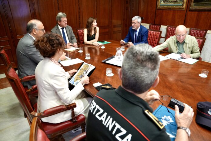2026_07_15_Gasteizko_jaien_polizia_batzordea__16