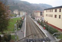 Fallece una persona arrollada por un tren a la altura del apeadero de Anoeta