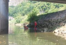 Dispositivo de búsqueda en el río Bidasoa tras arrojarse un hombre desde un puente fronterizo en Irun