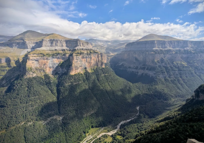 Parque-Nacional-de-Ordesa-y-Monte-Perdido-Buscar-con-Google-07-27-2026_08_10_AM