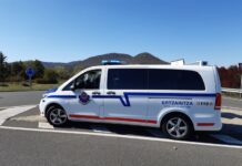 La Ertzaintza destapa una trama de falsedad documental en Bizkaia que encubría vehículos usados en más de 30 robos industriales