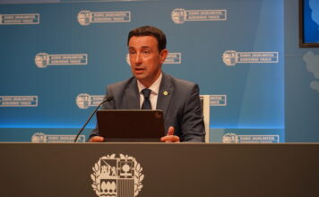 Mikel Torres: “Enplegu politika onenak ez dira bulego batean diseinatzen; lan merkatua ezagutzen dutenekin eraikitzen dira”