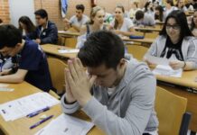 El desplome en las notas de Física y Matemáticas II marca los resultados de la PAU en Euskadi
