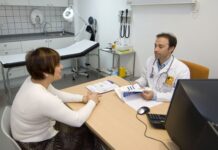 Osasunak osasun-langile gehiagorekin indartuko du arratsaldeko txanda, eklipsea behatzeko sarearen 20 puntu ofizialetako kontsultategietan