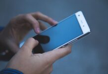 Nafarroako Gobernuak segurtasun-jarraibideak bidaliko ditu mugikorretara ES-ALERT sistemaren bidez, eklipsea dela eta