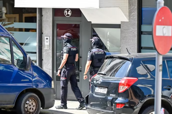 La-Ertzaintza-continua-la-busqueda-del-supuesto-homicida-de-un-taxista-en-Azpeitia-09-04-2026_10_08_AM