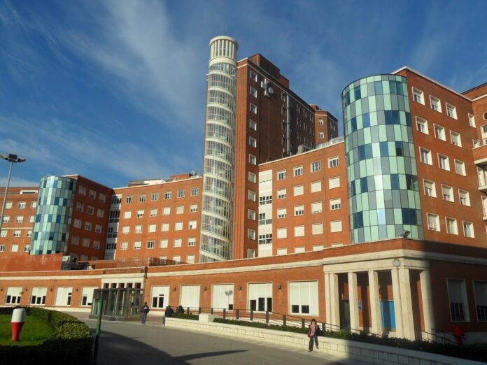Urgencias-del-Hospital-de-Cruces-Barakaldo-1024x768-1-696x522-1