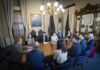 Juan Mari Aburto recibe a una delegación de futuros líderes chinos