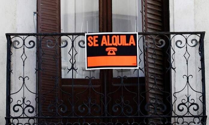 700x420_Se-alquila-balcon-696x418-1