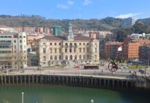 El Ayuntamiento de Bilbao conmemora el Día Mundial sin juegos de azar con un punto de información